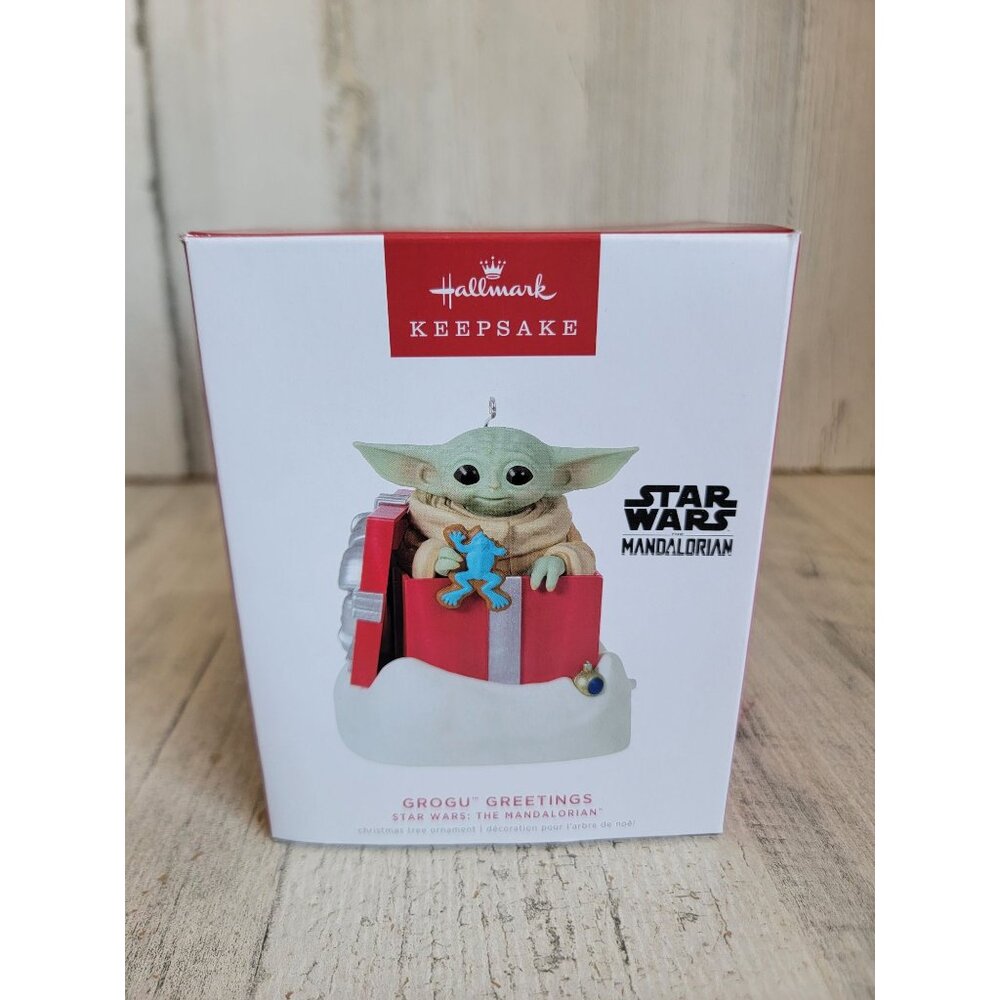Hallmark Rogue greeting Star Wars Mandalorian ornament Xmas Magic‎